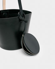 Load image into Gallery viewer, Short Basket in Black