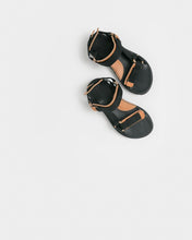 Load image into Gallery viewer, Webb Sandal in Black Natural