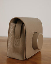 Load image into Gallery viewer, Camera Bag in Beige