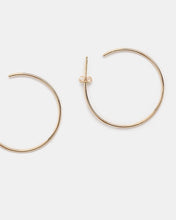 Load image into Gallery viewer, Medium Thread Arc Hoops in 14k Gold
