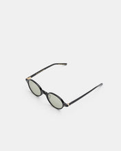 Load image into Gallery viewer, FFF Sunglasses in BK

