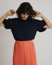 Load image into Gallery viewer, Skirt in Bright Red
