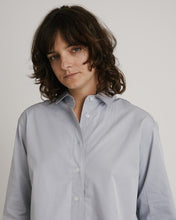 Load image into Gallery viewer, Embroidered Poplin Shirt in Dove
