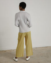 Load image into Gallery viewer, Button Front Shirt in Grey
