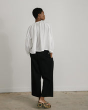 Load image into Gallery viewer, B010 Blouse in White
