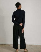 Load image into Gallery viewer, N001 Cardigan in Navy
