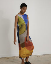 Load image into Gallery viewer, Sleeveless Dress in Multi
