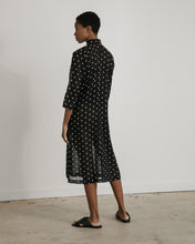 Load image into Gallery viewer, O024 Dress in Black

