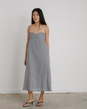Load image into Gallery viewer, Verona Dress in Black/White Gingham
