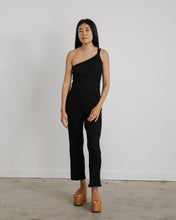 Load image into Gallery viewer, Capilla in Black
