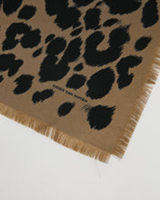 Load image into Gallery viewer, Flake 201 Handkerchief in Camel
