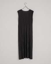 Load image into Gallery viewer, Mellow Dress in Black
