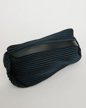 Load image into Gallery viewer, Bias Backpack in Black

