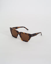 Load image into Gallery viewer, Modan Glasses in Magnatort
